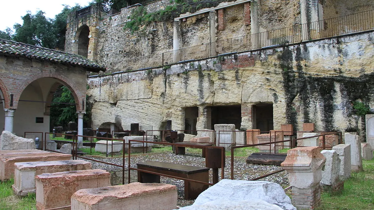 Teatro Romano e Museo Archeologico